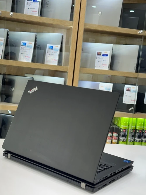 LAPTOP LENOVO THINKPAD P14S I5-1135G7 16GB 512 SSD ECRAN 14"FHD GPU NVIDIA T500 4GB