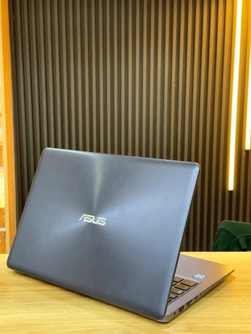 ASUS VIVBOOK S14 I5 8350U 8GB 128 SSD +1TB HHD 