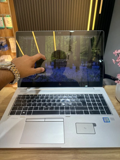 HP ELITEBOOK 850 G5 i7-8665U 16GB 256 SSD TACTILE ECRAN 15"FHD