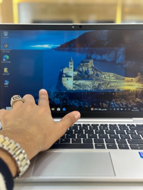 HP ELITEBOOK 830 G8 i5-1145G7 16GB 256 SSD ECRAN 14"FHD TACTILE
