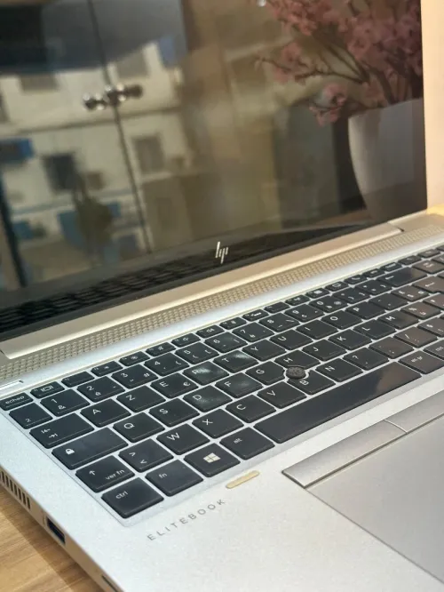 HP ELITEBOOK 850 G5 i7-8665U 16GB 256 SSD TACTILE ECRAN 15"FHD