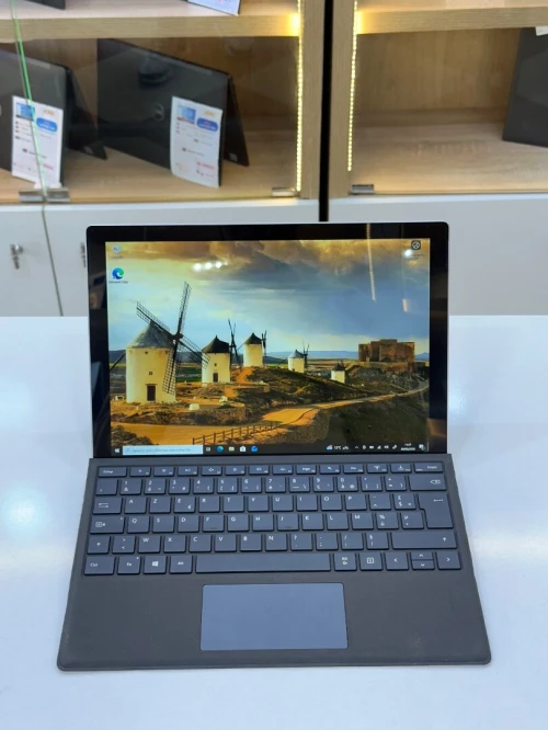 SURFACE PRO 5 i5-7300U 8GB 256 SSD TACTILE DETACHABLE ECRAN 12"5 2K