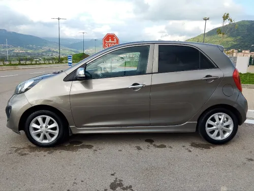 Kia Picanto 2012 Pop la tout options