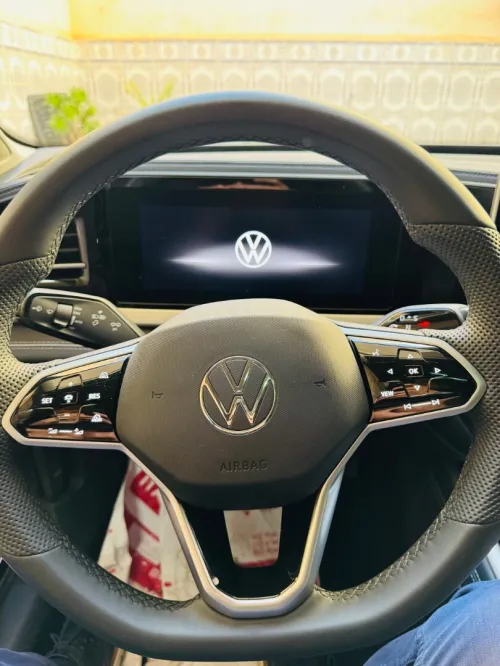 Volkswagen Passat 2025 Business