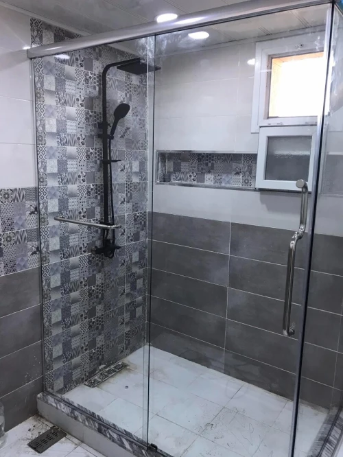 montage et reparation vitrine cabinet de douche tinda verre rompe et touts traveau du verre