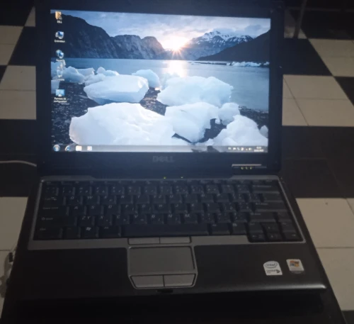 Dell latitude D420 très bonne affaire 