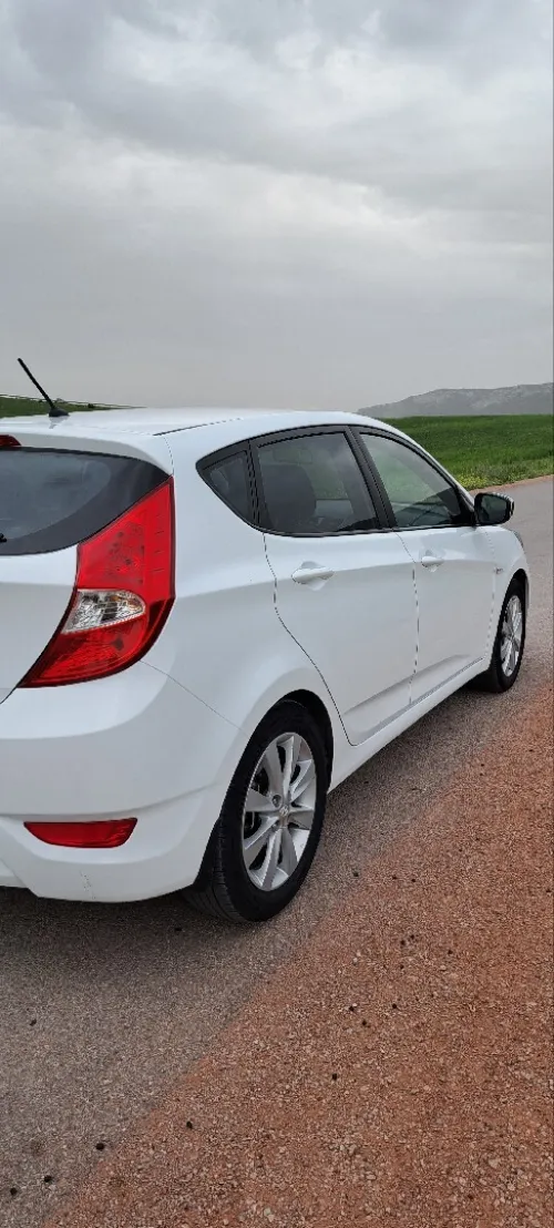 Hyundai Accent RB  4 portes 2017 Accent RB  4 portes