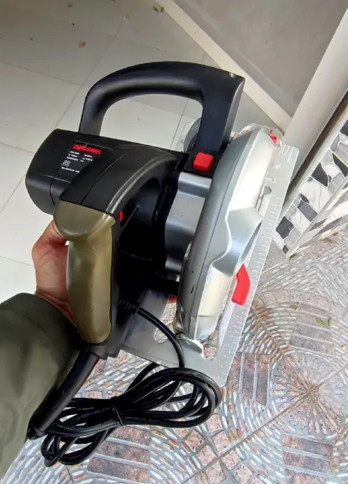 Scie cerculaire 800w