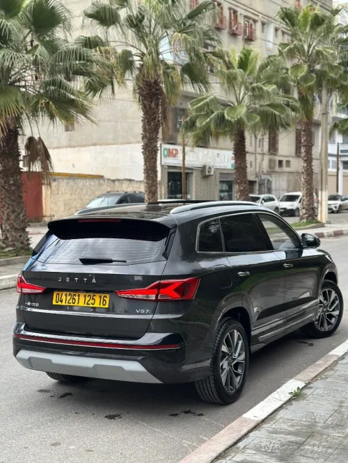 Volkswagen Jetta 2025 Vs7