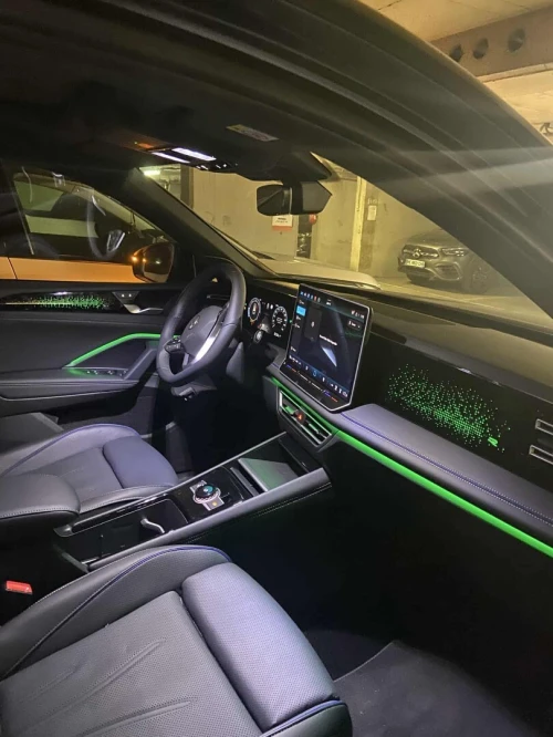 Volkswagen Tiguan 2025 Black black finition R-Line