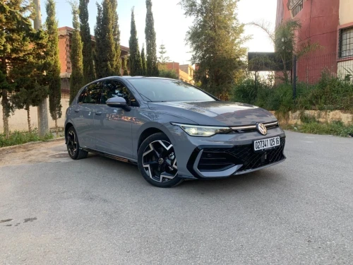 Volkswagen Golf 8 2025 R-Line