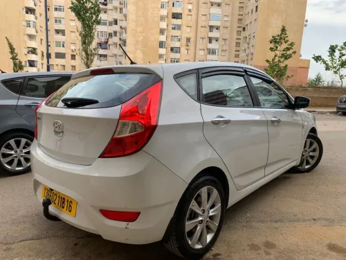 Hyundai Accent RB  5 portes 2018 Préstige