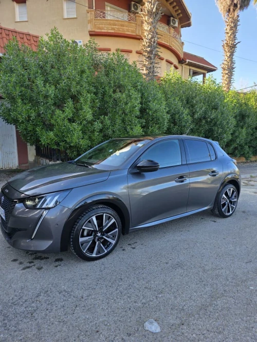 Peugeot 208 2024 GT