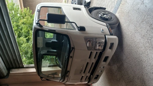 Isuzu REWARD NP 2024