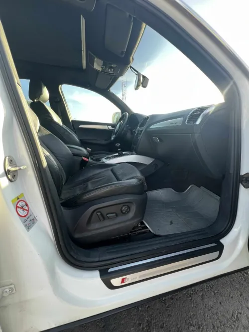 Audi Q5 2009 S Line Pack Tech