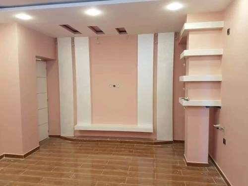 Peintre Qualifié  صباغ محترف