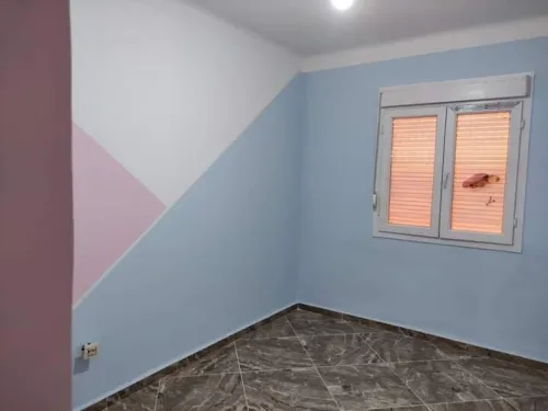 Peintre Qualifié  صباغ محترف