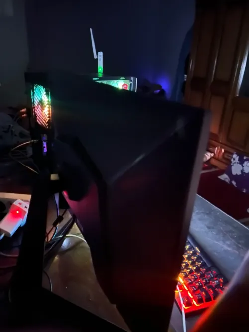 Pc gaming avec monitor msi 180hz 1ms (after)