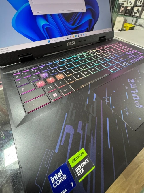 MSI Pulse 16 AI C1V Ultra 7 16G 1To RTX 4060