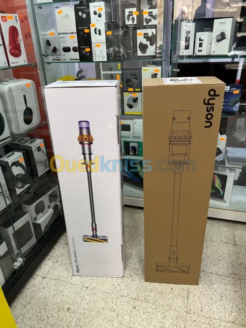 Dyson V15 Detect Absolute et Submarin