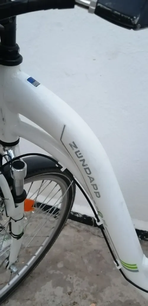 Vélo classique la marque Zündapp allemande taille 28