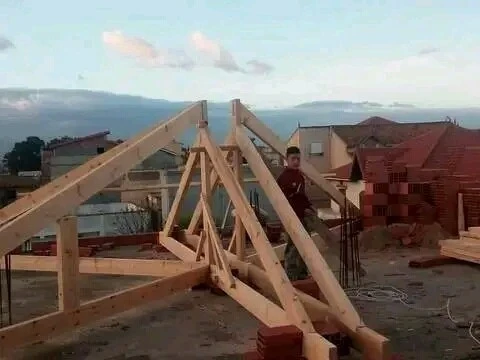 تركيب القرميد Charpent en bois