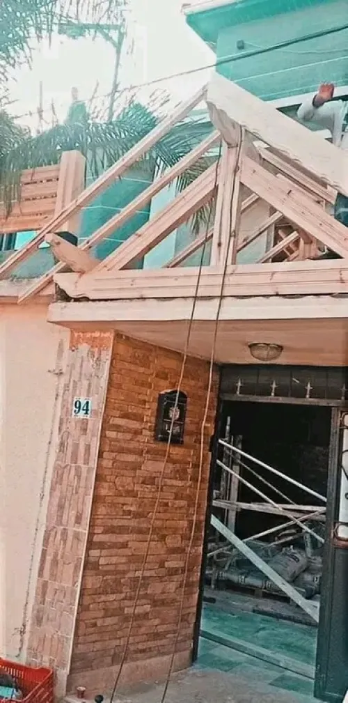 Charpent en bois   تركيب القرميد 
