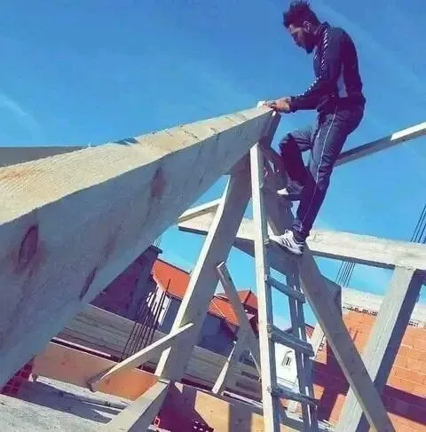 تركيب القرميد Charpent en bois