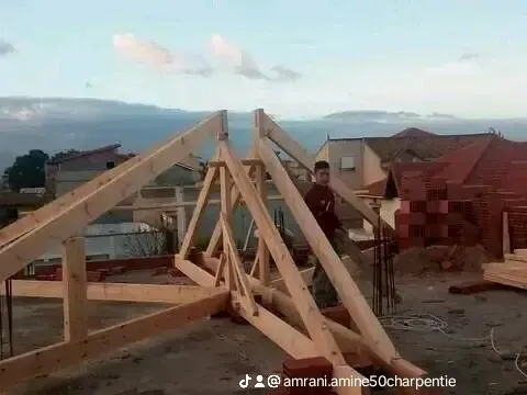 CHARPENTE en bois 