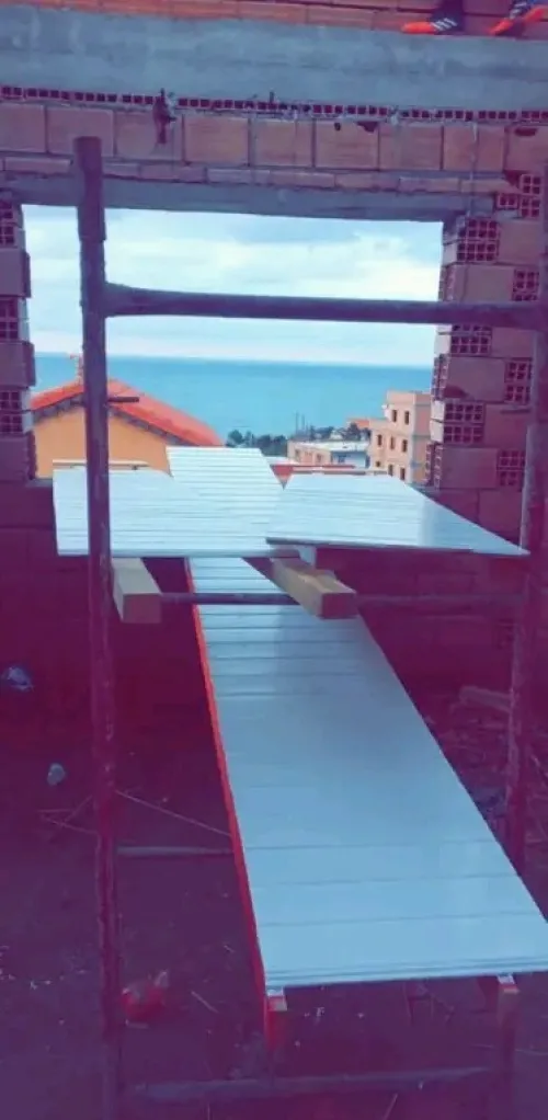 Charpent en bois   تركيب القرميد 