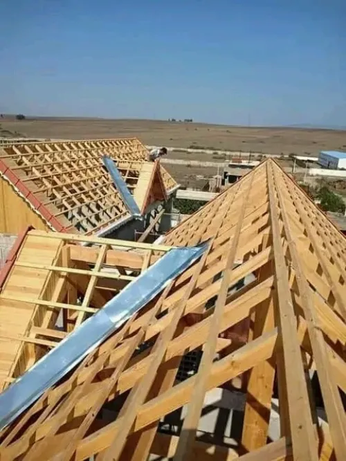 تركيب القرميد Charpent en bois