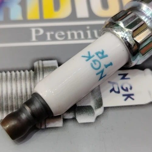 BOUGIES NGK IRIDIUM MOTEUR 1.6 THP (PEUGEOT / CITROËN / DS)