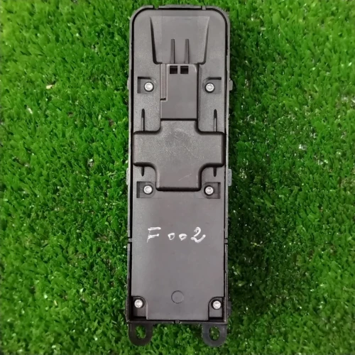 BOUTON LÈVE-VITRE LAND ROVER FREELANDER 2
