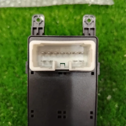 BOUTON LÈVE-VITRE HYUNDAI i20 2008_2015