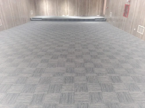 POSE DE MOQUETTE