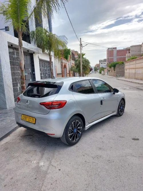 Renault Clio 5  2023 Evolution