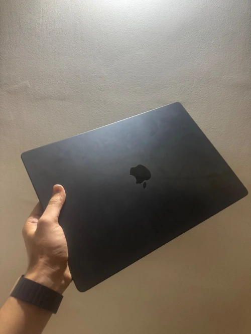 Macbook M3 max 36/4TB