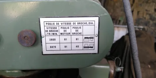 Affuteuse des outils HMT