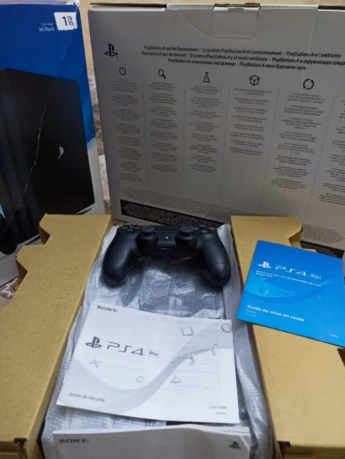 Ps4 Pro 1To