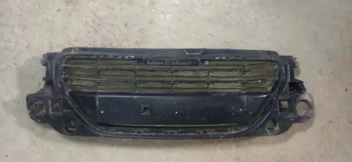 calandre peugeot 301 