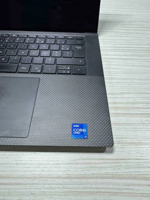 Dell Précision 5560 i7-11850H  4 K tactile