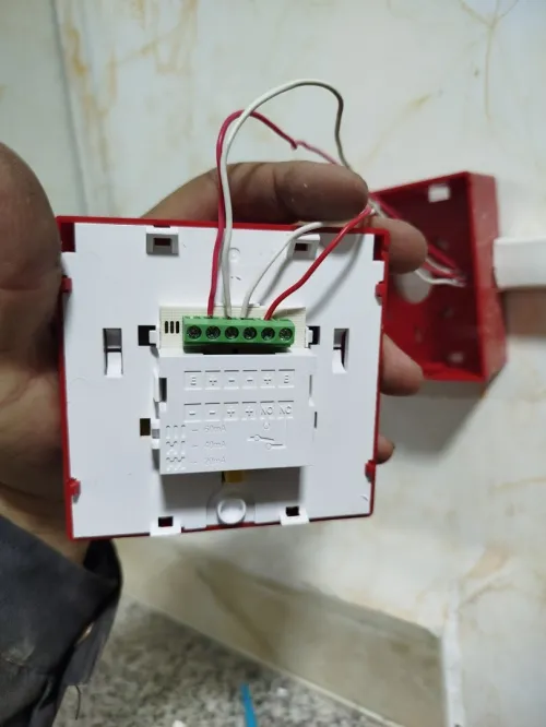 Installation des caméras de surveillance