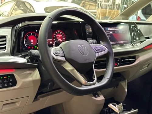 Volkswagen Multivan 2025 