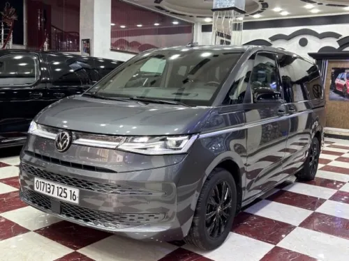 Volkswagen Multivan 2025 