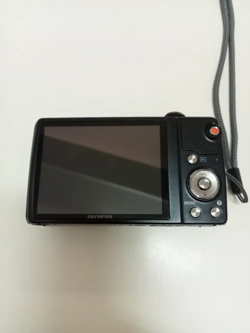 Appareil photo numérique (sans batterie, sans chargeur, sans carte mémoire)