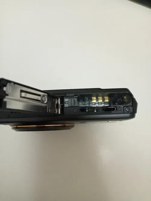 appareil photo numérique (sans batterie , sans chargeur, sans carte mémoire)