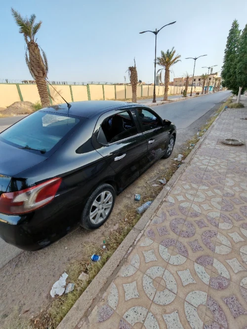 Peugeot 301 2015 pack luxe 