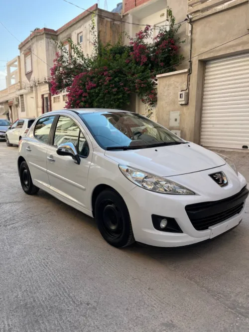 Peugeot 207 2012 207