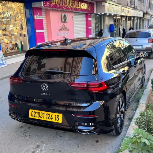 Volkswagen Golf 8 2024 R-Line