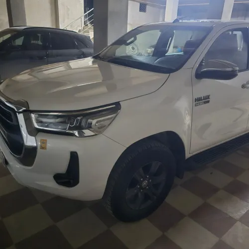 Toyota Huiluix double cabin 2023 